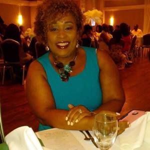 Meet your Posher, Yolanda